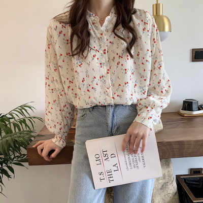 Áo sơ mi tay dài hoạ tiết vintage